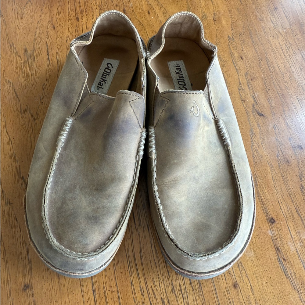 Olukai Men’s Maloa Leather Slip On